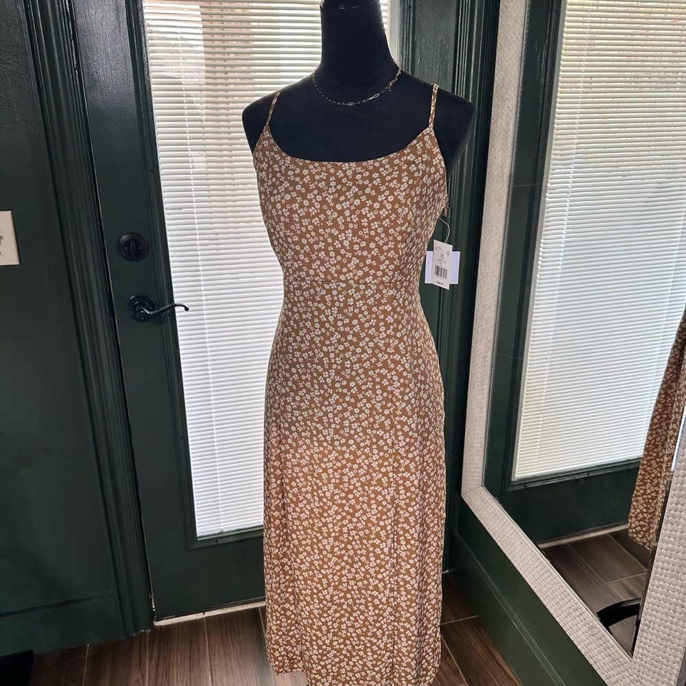 Elegant Floral Brown Dress